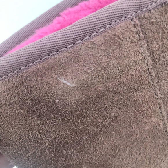 ♦️SOLD♦️UGG Australia I Heart Kisses Tan Suede - Picture 13 of 14